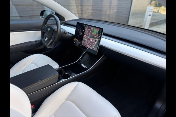 Tesla Model 3 Long Range  351 pk AWD 75 kWh, 76000 km, panoramadak, leder, Nederlandse auto met nap