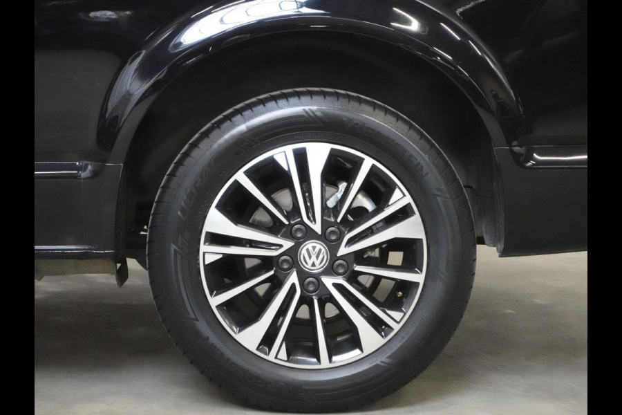 Volkswagen Transporter 2.0 TDI L2H1 Highline Automaat Airco Navi Parkeersensoren Trekhaak Lichtmetalen velgen