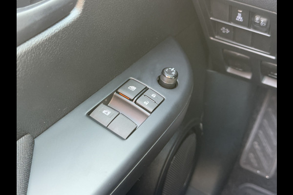 Toyota Hilux 2.4 D-4D XTRA CAB / !! NIEUW !! BPM VRIJ / 4x4 / AIRCO / CRUISE / 3500 KG TREKGEWICHT