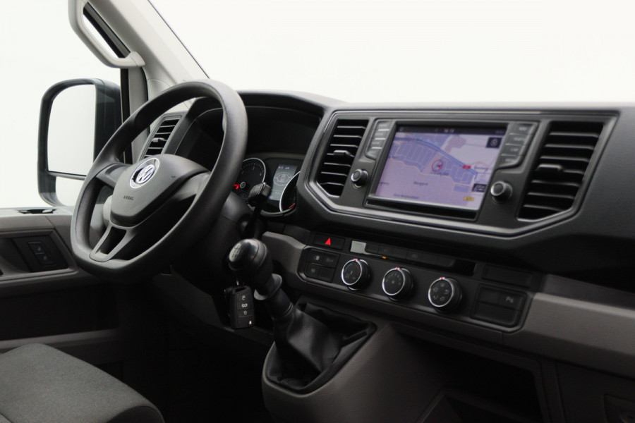 Volkswagen Crafter 35 2.0 TDI L3H2 Highline 3-Zits, Apple Carplay, Airco, Cruise, Navigatie, PDC