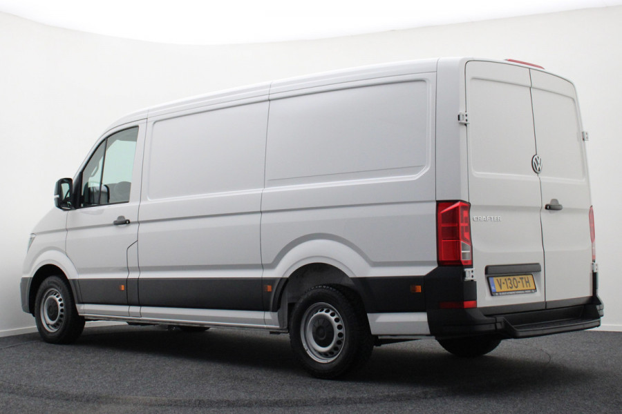 Volkswagen Crafter 35 2.0 TDI L3H2 Highline 3-Zits, Apple Carplay, Airco, Cruise, Navigatie, PDC