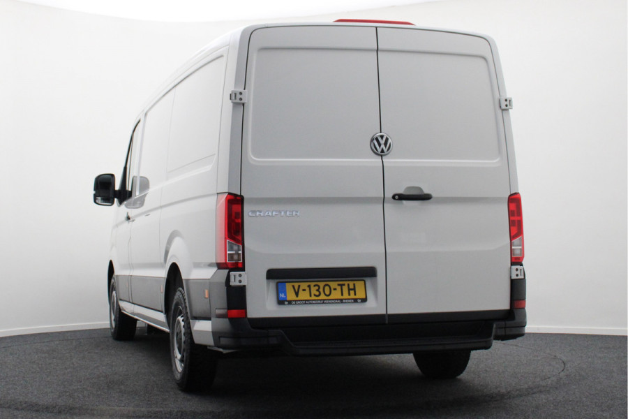Volkswagen Crafter 35 2.0 TDI L3H2 Highline 3-Zits, Apple Carplay, Airco, Cruise, Navigatie, PDC