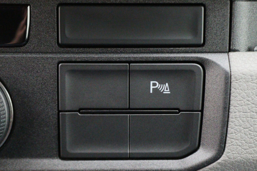 Volkswagen Crafter 35 2.0 TDI L3H2 Highline 3-Zits, Apple Carplay, Airco, Cruise, Navigatie, PDC