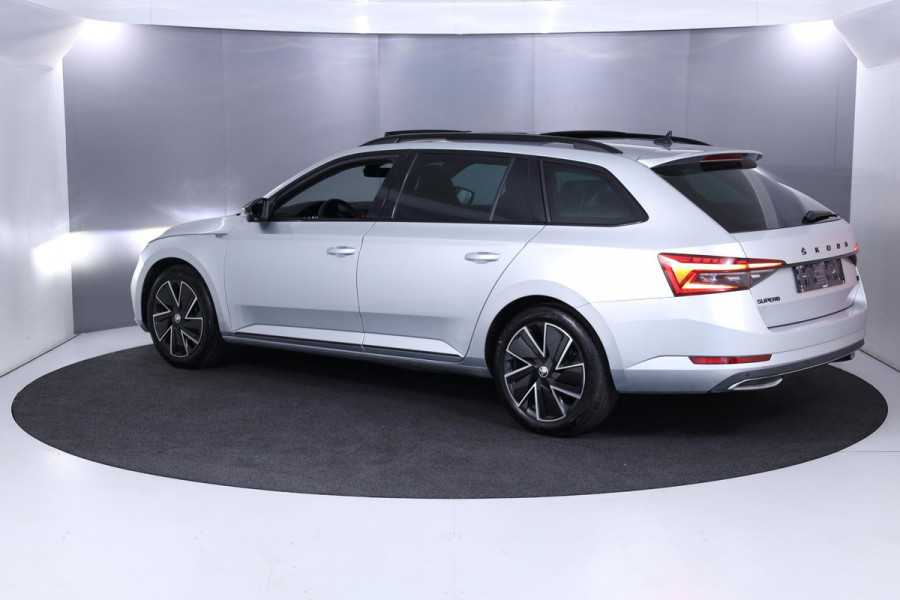 Škoda Superb Combi 1.4 TSI iV Sportline Business Private lease vanaf €718pm | 218 pk Plug in Hybrid | Verlengde garantie | Navigatie | Panoramadak | Rondomzicht camera | Parkeersensoren |