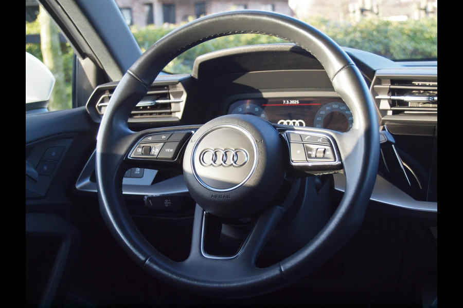 Audi A3 Sportback 30 TFSI Business edition | Apple Carplay | Cruise Control | Virtual Cockpit | Automaat | 19 inch |