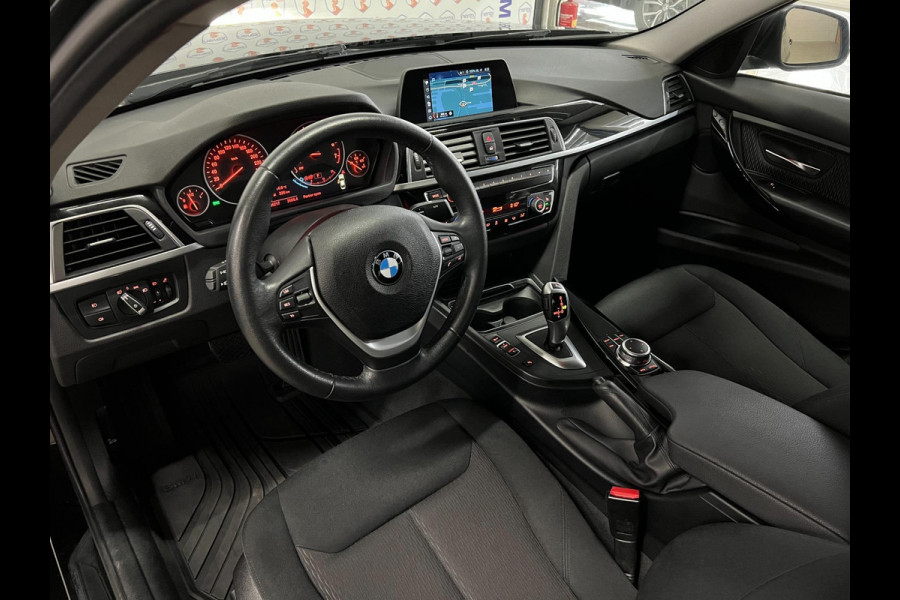 BMW 3-serie 320i Executive/LED/NAVI/CRUISE