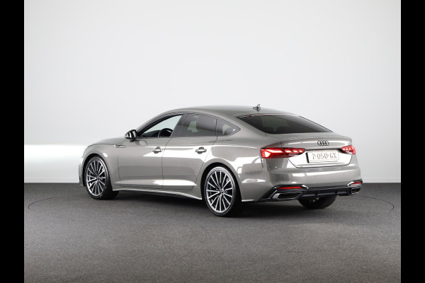 Audi A5 Sportback 35 TFSI S edition Competition 150 pk S-tronic | Verlengde garantie | Navigatie | Parkeersensoren | Cruise control | Stoelverwarming | Matrix LED koplampen | S-line |