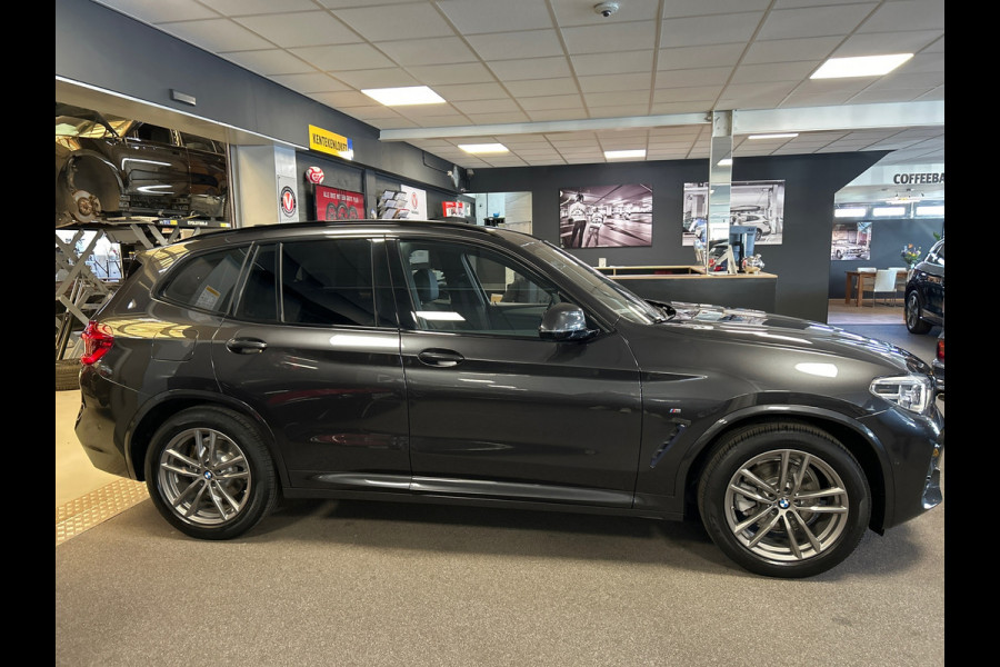 BMW X3 XDrive20i High Executive M-sport /shadow line/ Navigatie / Camera / LED-verlichting / Apple-carplay