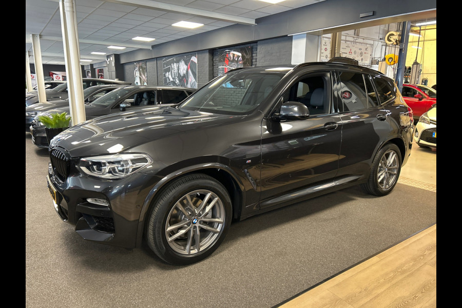 BMW X3 XDrive20i High Executive M-sport /shadow line/ Navigatie / Camera / LED-verlichting / Apple-carplay