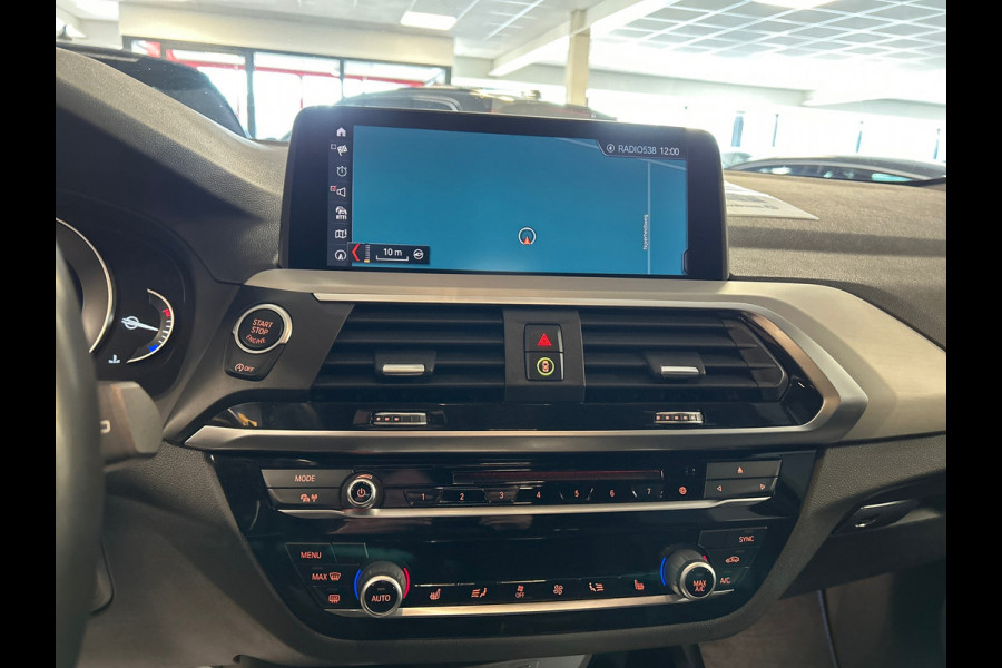 BMW X3 XDrive20i High Executive M-sport /shadow line/ Navigatie / Camera / LED-verlichting / Apple-carplay