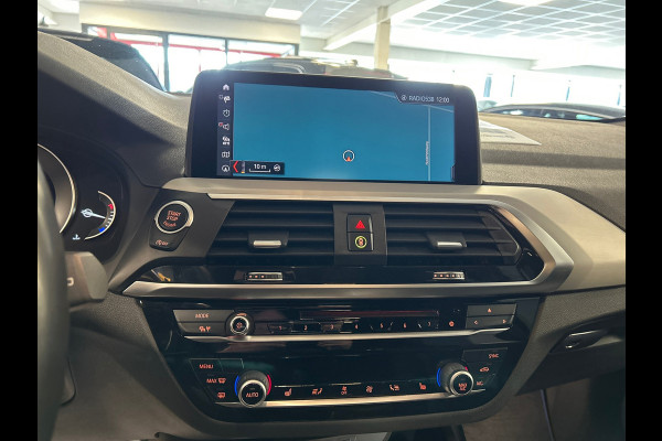 BMW X3 XDrive20i High Executive M-sport /shadow line/ Navigatie / Camera / LED-verlichting / Apple-carplay