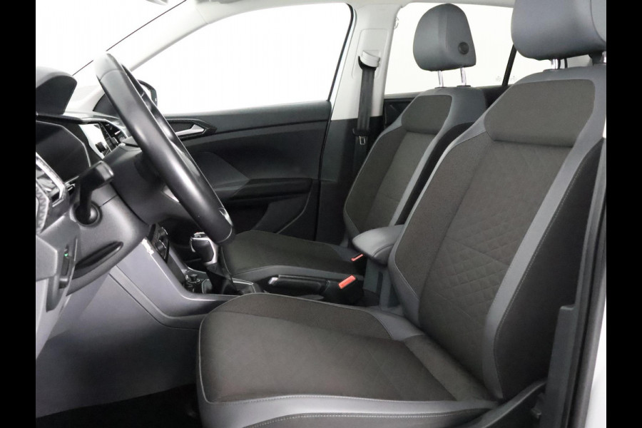 Volkswagen T-Cross 1.0 TSI Style Automaat | Navigatie | Stoelverwarming | Camera |