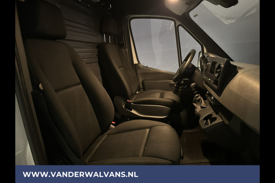 Mercedes-Benz Sprinter 314 CDI 143pk L2H2 Euro6 Airco | Camera | Navigatie | Apple Carplay | Trekhaak Android Auto, Cruisecontrol, Chauffeursstoel