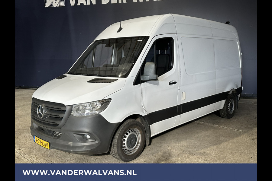 Mercedes-Benz Sprinter 314 CDI 143pk L2H2 Euro6 Airco | Camera | Navigatie | Apple Carplay | Trekhaak Android Auto, Cruisecontrol, Chauffeursstoel