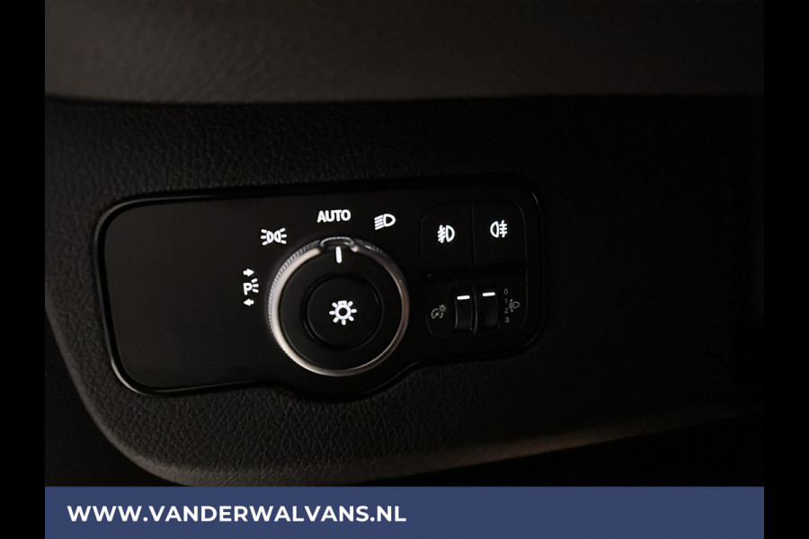 Mercedes-Benz Sprinter 314 CDI 143pk L2H2 Euro6 Airco | Camera | Navigatie | Apple Carplay | Trekhaak Android Auto, Cruisecontrol, Chauffeursstoel