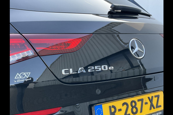 Mercedes-Benz CLA-Klasse Shooting Brake 250 e PHEV Luxury Line Pano.dak Leer.Verw.Geheugen Plug-in