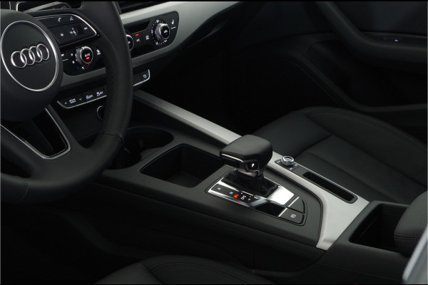 Audi A4 Avant 35 TFSI S line > Mythos Black/Leer/Virtual cockpit/Carplay/Stoelverwarming...