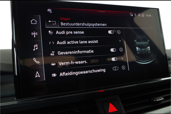 Audi A4 Avant 35 TFSI S line > Mythos Black/Leer/Virtual cockpit/Carplay/Stoelverwarming...