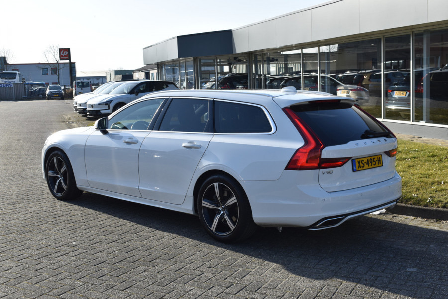 Volvo V90 T4 190PK Automaat Business Sport | H&K | Panodak | ACC | Elektr. stoelen | Leder | Blis | Stuurverwarming