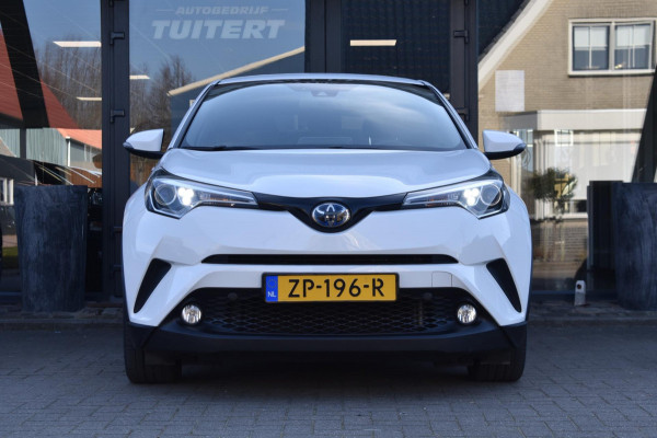 Toyota C-HR 1.8 Hybrid Dynamic | TREKHAAK | NAVIGATIE | STOELVERWARMING | DEALER ONDERHOUDEN | NAP