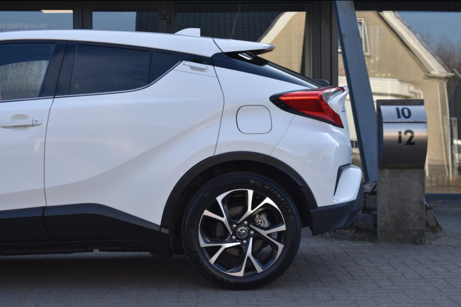 Toyota C-HR 1.8 Hybrid Dynamic | TREKHAAK | NAVIGATIE | STOELVERWARMING | DEALER ONDERHOUDEN | NAP