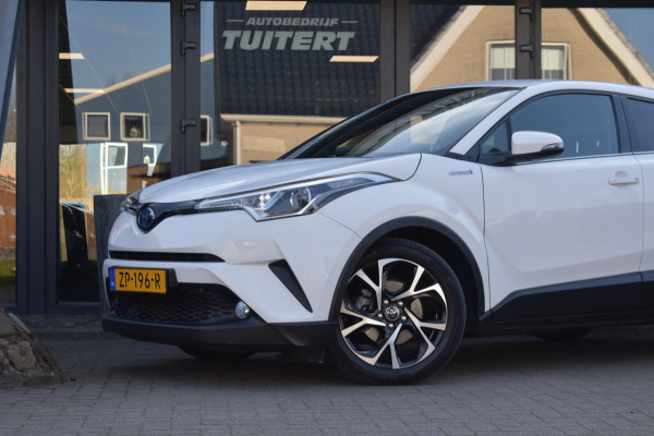 Toyota C-HR 1.8 Hybrid Dynamic | TREKHAAK | NAVIGATIE | STOELVERWARMING | DEALER ONDERHOUDEN | NAP