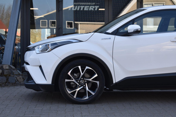 Toyota C-HR 1.8 Hybrid Dynamic | TREKHAAK | NAVIGATIE | STOELVERWARMING | DEALER ONDERHOUDEN | NAP