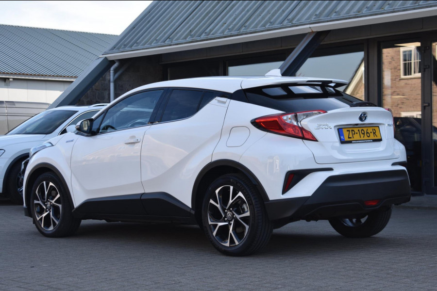 Toyota C-HR 1.8 Hybrid Dynamic | TREKHAAK | NAVIGATIE | STOELVERWARMING | DEALER ONDERHOUDEN | NAP