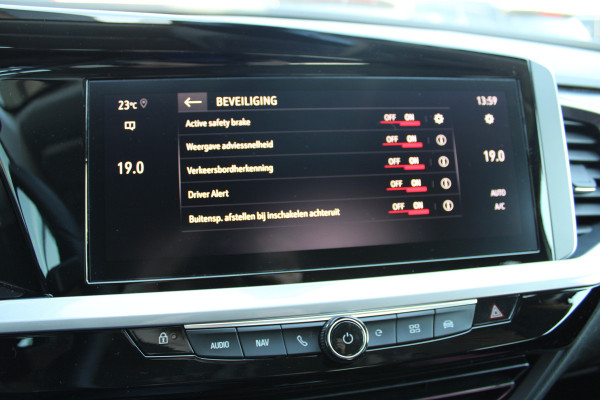 Opel Grandland 1.6 Turbo Plug-In Hybrid 4x4 GSe | Trekhaak | Night Vision | BLIS | Adaptieve cruise