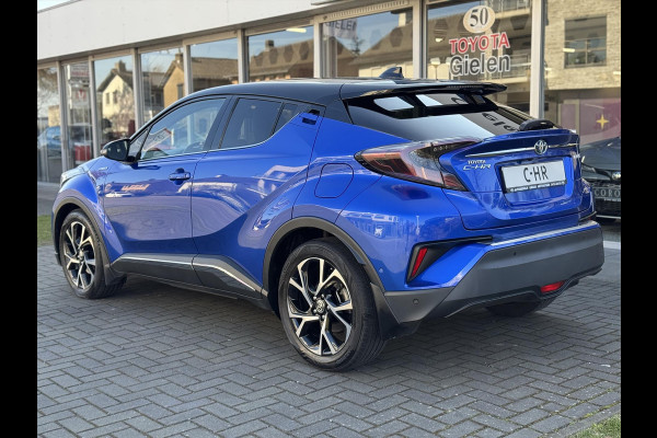 Toyota C-HR 1.8 Hybrid Bi-Tone Plus | JBL, LED, Half Leer/Alcantara, Navigatie, Dodehoekherkenning, Parkeersensoren, Chroom Pakket, Zeer com