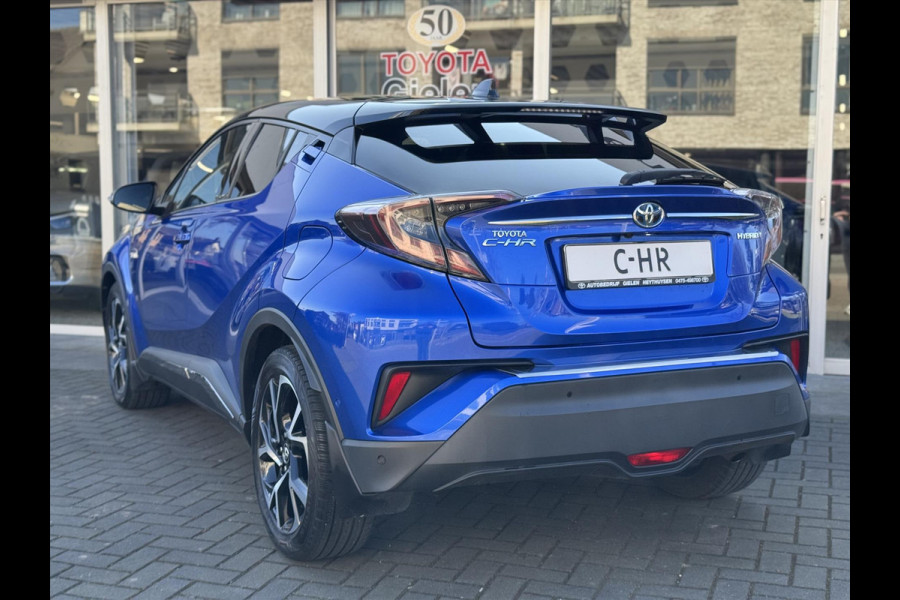 Toyota C-HR 1.8 Hybrid Bi-Tone Plus | JBL, LED, Half Leer/Alcantara, Navigatie, Dodehoekherkenning, Parkeersensoren, Chroom Pakket, Zeer com