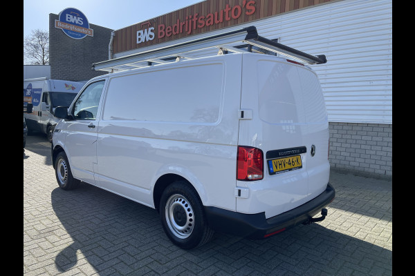 Volkswagen Transporter T6.1 2.0 TDI 110pk L1H1 28 / vaste prijs rijklaar € 18.950 ex btw / Bott ingrichte laadruimte / lease vanaf € 347 / trekhaak / imperial / airco / cruise control / Apple Carplay Android auto