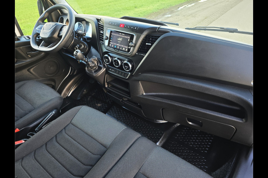 Iveco Daily 35S18HV 3.0 410 H2 L4 H2 - 180 Pk - Euro 6 - ParkeerCamera - Airco - Cruise Control