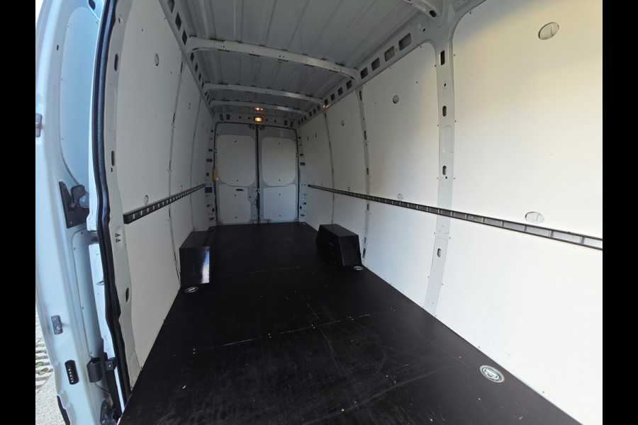 Iveco Daily 35S18HV 3.0 410 H2 L4 H2 - 180 Pk - Euro 6 - ParkeerCamera - Airco - Cruise Control