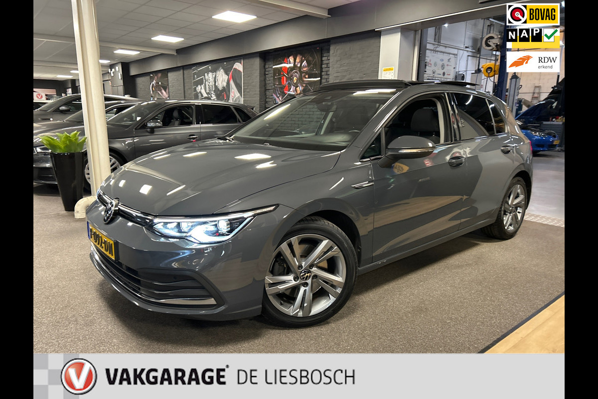 Volkswagen Golf 1.5 TSI Highline Business R-line,pano,1 st edition,navi,sfeer verlichting,