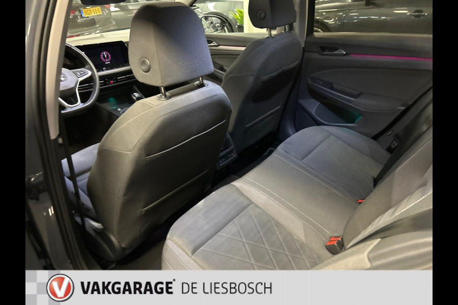 Volkswagen Golf 1.5 TSI Highline Business R-line,pano,1 st edition,navi,sfeer verlichting,