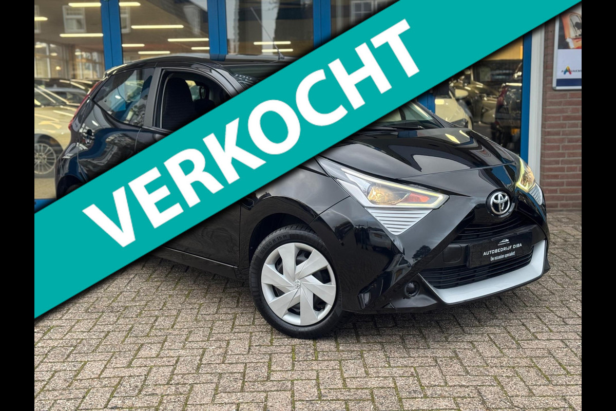 Toyota Aygo 1.0 VVT-i x-play 2018 Zwart AIRCO LM NAP 1e Eig!