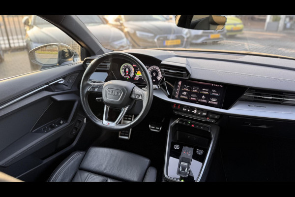 Audi A3 Sportback 40 TFSI e S-line Elektr. S-stoelen|Dodehoek|Leder|AllSeasonNieuw|B&O