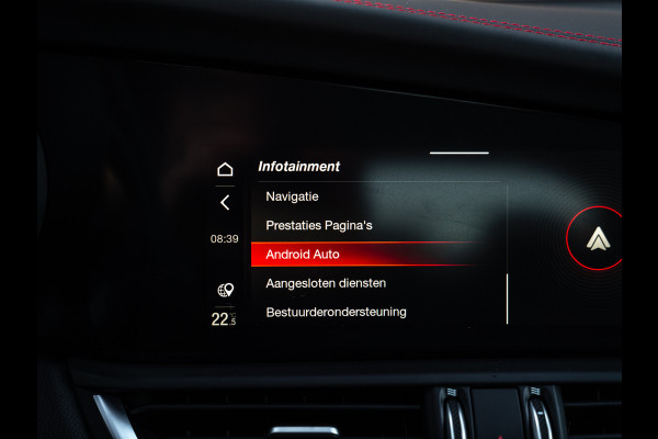 Alfa Romeo Giulia 2.0T 280pk GME AWD Competizione Q4 MY24 | Full option! | Pano-dak | Harman/Kardon | Adapt. cruise | CarPlay