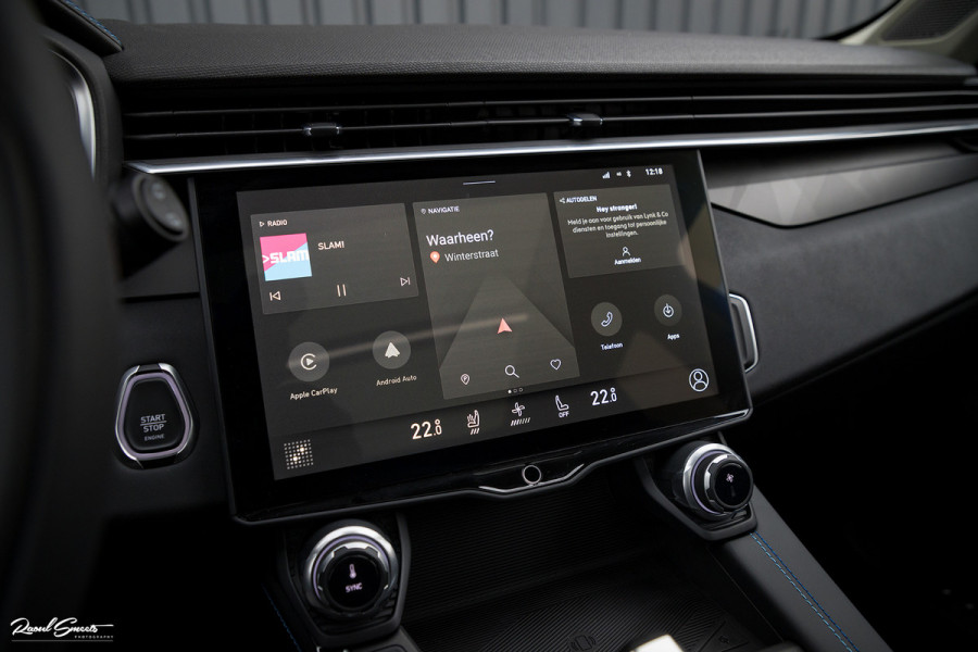 Lynk & Co 01 1.5 | Apple carplay | Panorama | Memory stoelen | stoelverwarming |