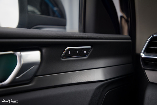 Lynk & Co 01 1.5 | Apple carplay | Panorama | Memory stoelen | stoelverwarming |