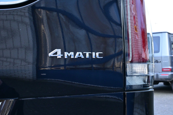 Mercedes-Benz V-Klasse 300d 4-Matic L3 AMG uitvoering, Elektrische portieren, Distronic