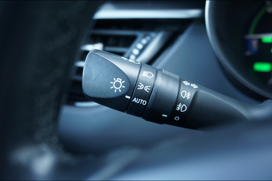 Toyota C-HR 1.8 Hybrid Dynamic AUT. TREKHAAK | 4SBAND | NAVI | CAMERA | STOE