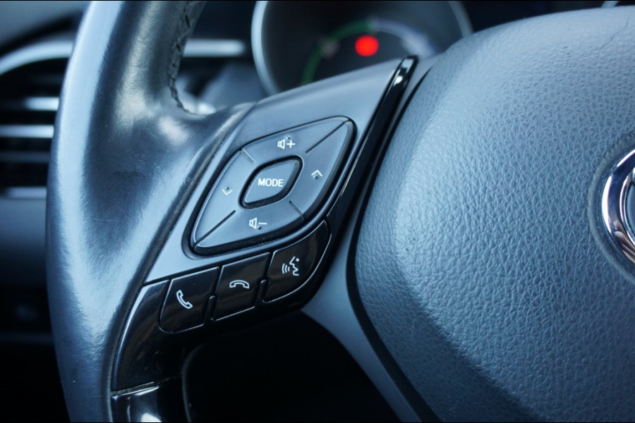 Toyota C-HR 1.8 Hybrid Dynamic AUT. TREKHAAK | 4SBAND | NAVI | CAMERA | STOE