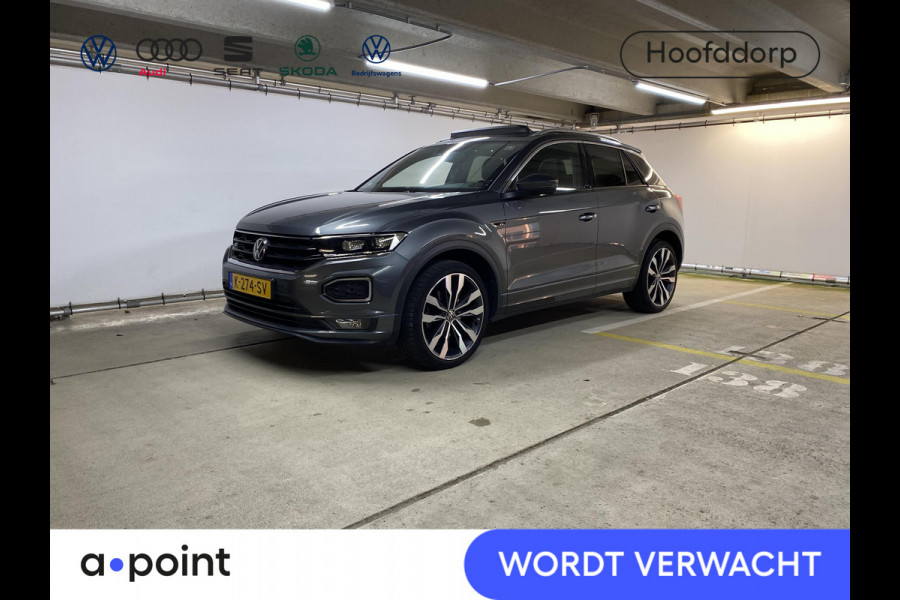 Volkswagen T-Roc 1.5 TSI Sport Business R 150 pk Automaat (DSG) | Navigatie | Panoramadak | Trekhaak | Parkeersensoren | Achteruitrijcamera | Adaptieve cruise control | Stoelverwarming |