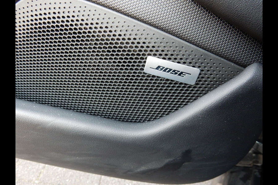 Porsche Taycan PERFORMANCE 84KW*BOSE*PANODAK*ORG NL*