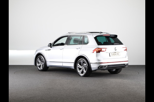 Volkswagen Tiguan 1.5 TSI R-Line Business 150 pk Automaat (DSG) | Verlengde garantie | Navigatie | Panoramadak | Elektr. trekhaak | Parkeersensoren (Park assist) | Achteruitrijcamera | Stoelverwarming | R-Line |