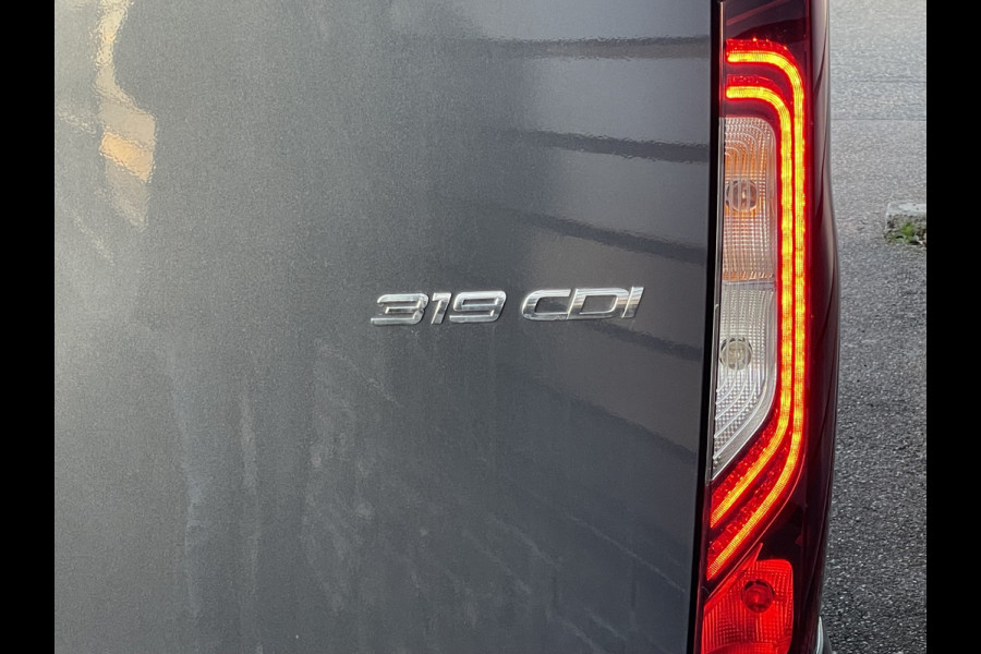 Mercedes-Benz Sprinter 319 1.9 CDI L2 / H2 AUT Navi / Camera 360 /  3500 kg Trekgewicht