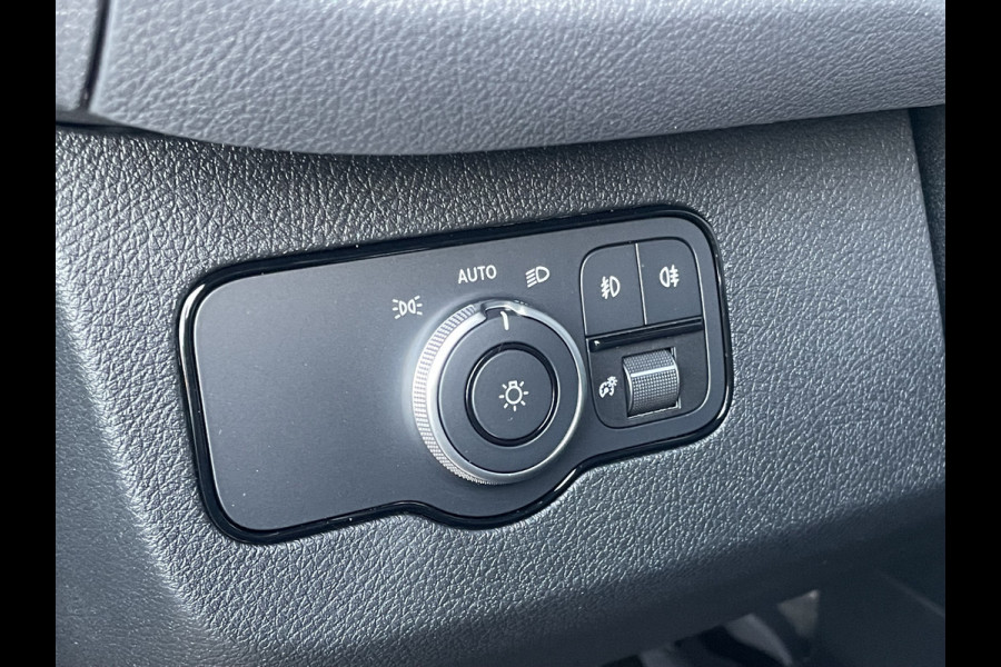 Mercedes-Benz Sprinter 319 1.9 CDI L2 / H2 AUT Navi / Camera 360 /  3500 kg Trekgewicht