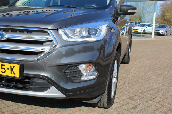 Ford Kuga 1.5 EcoBoost Trend Ultimate , 1800kg Trekgewicht , Hoge zit Climate control , Navigtie , Trekhaak , Cruise control Parkeersensoren achter , LED dagrijverlichting